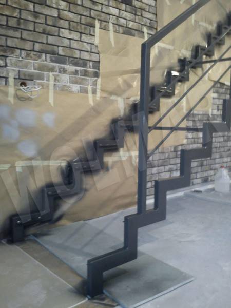 Montaż schodów wewnetrznych